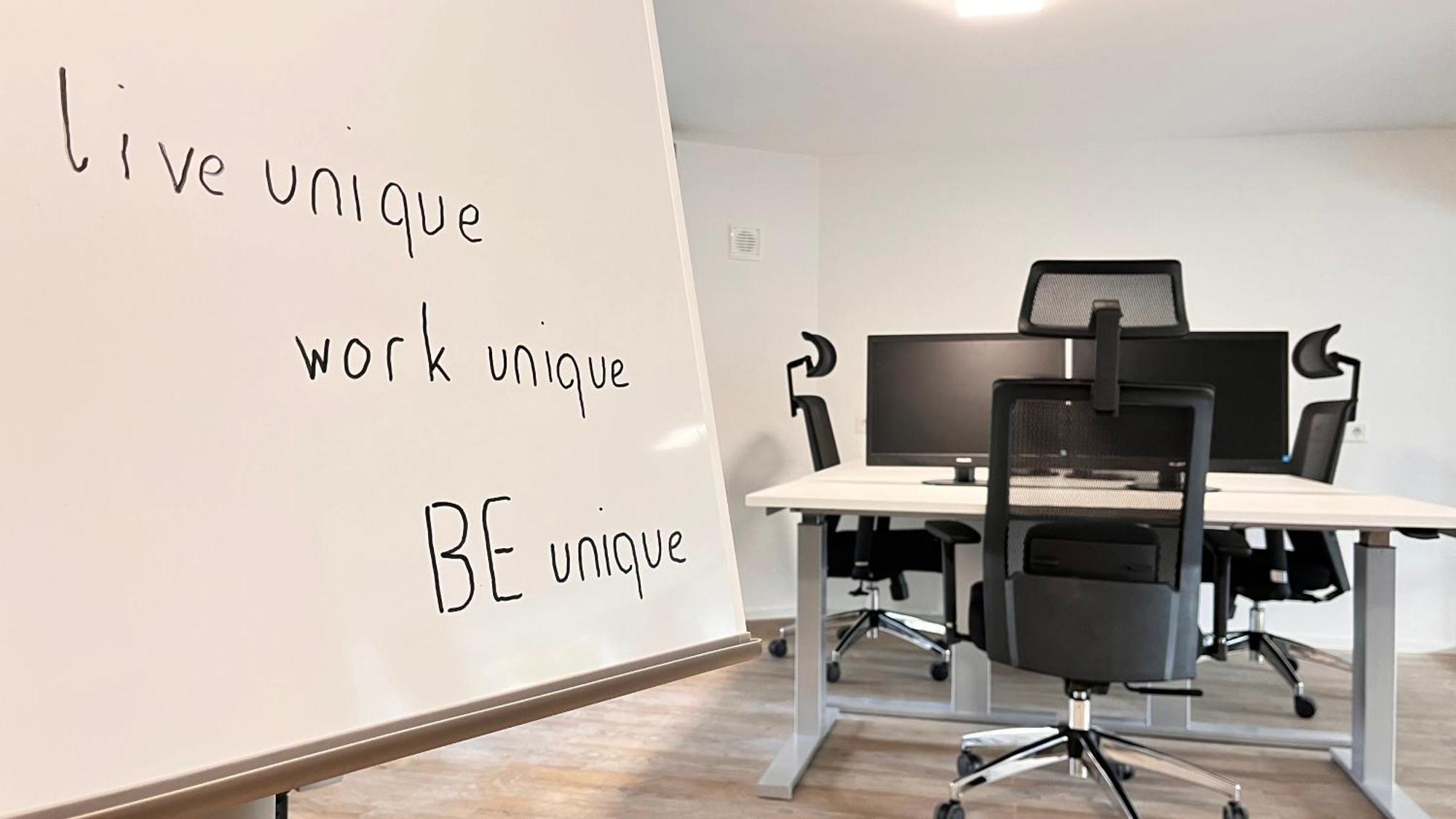 Lifestyle I Business I Netzwerken I Fitness - Einzelzimmer Augsburg Bagian luar foto